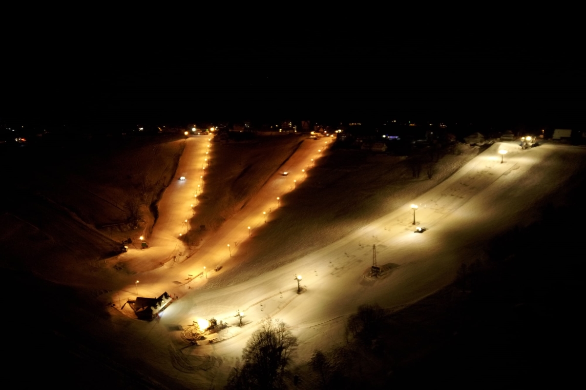 Гарналыжны курорт UFO у Польшчы, размешчаны ў Татрах